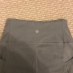 LULULEMON “ALL THE RIGHT PLACE” LEGGINGS- size 4